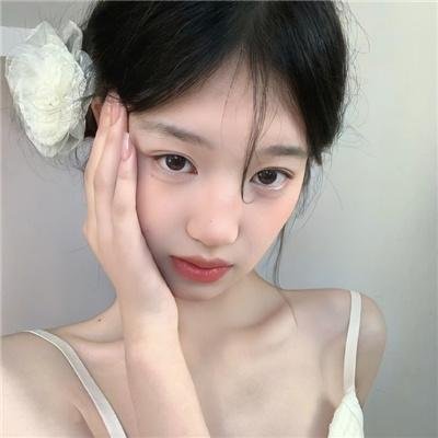 黎明时分的年轻人们